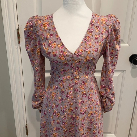 Astr The Label Cut Out back puff sleeve Midi Dress floral 16798 - Picture 7 of 16